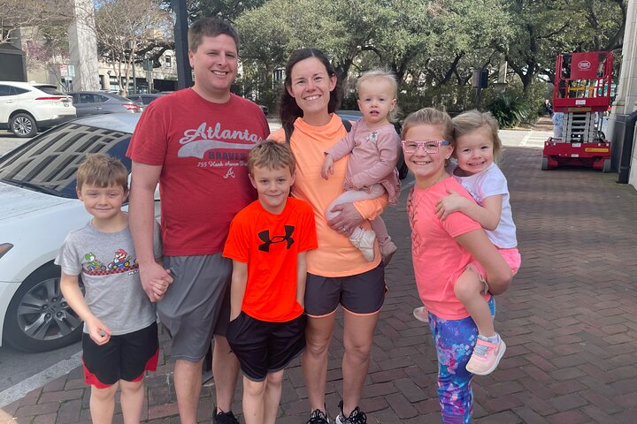 Fun Facts And A Snack, walking historic downtown Savannah Tour  - Photo 1 of 3